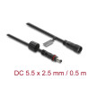 Delock DC Verlängerungskabel 5,5 x 2,5 mm Stecker zu Buchse mit Schraubverschluss M12 x 1,75 mm Gewinde wasserfest 18 AWG, 0,5 m