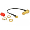 Delock Antennenkabel SMA 90° Buchse zum Einbau - MMCX 90° Stecker 10 cm 1.37 Gewindelänge 13 mm