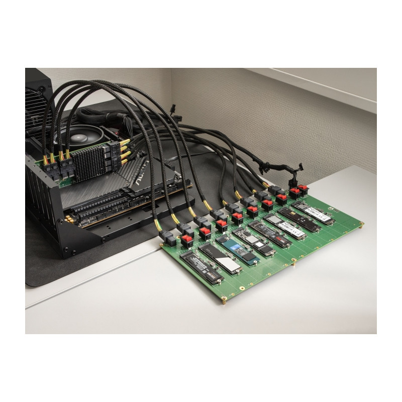 Delock M.2 Testboard für 8 x M.2 NVMe Key M SSD mit SFF-8643 Anschluss