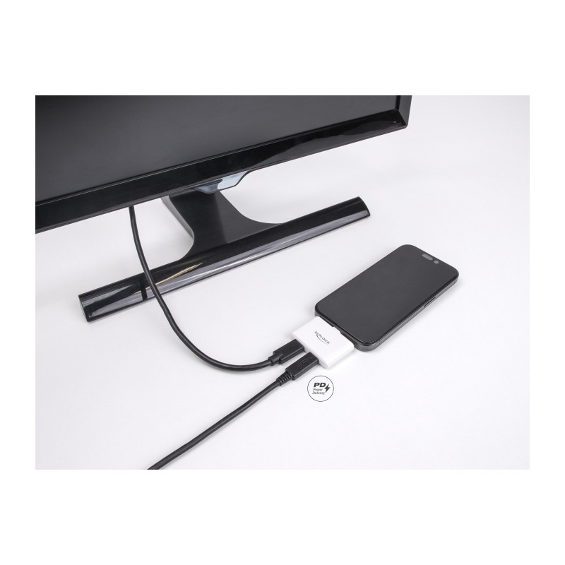 Delock USB Type-C™ Adapter zu USB-C™ Daten 10 Gbps und Video 4K 60 Hz + USB Type-C™ PD 92 W